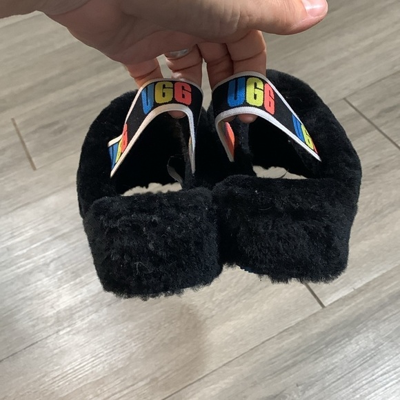 UGG Fluff Yeah Rainbow Strap Black Sling Back Slippers size 7 - Picture 4 of 8